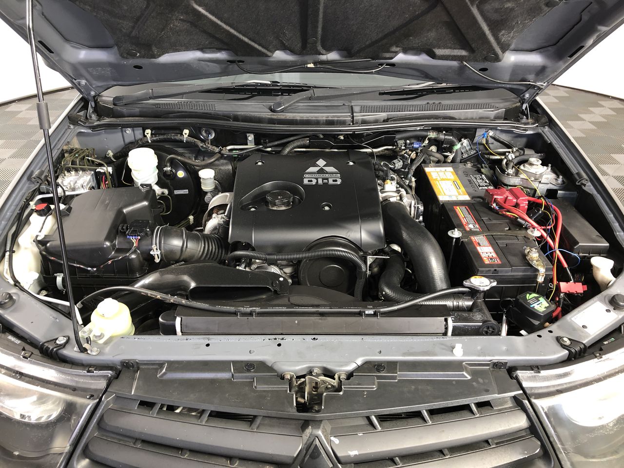 6mm 925 Sterling Silver Simulated Diamond & Beads Bracelet