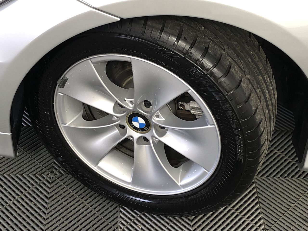 Pear 925 Sterling Silver Simulated Diamonds Leaf Earrings