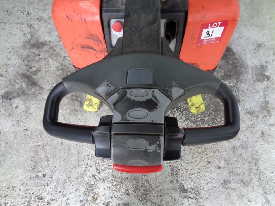 1.5ct Oval Cut Simulated Diamond 925 Sterling Silver Ring - Size 8