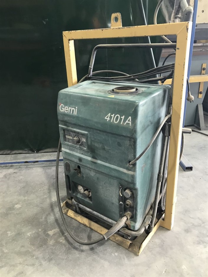 18K Gold-Filled Cuban Chain Bracelet, 8MM Wide - 21.5cm