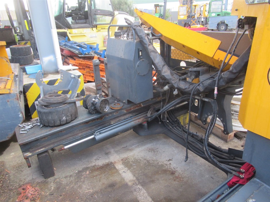 DYSON V10 Cyclone Cordless Vacuum Cleaner (Purple/Iron). NB: no box