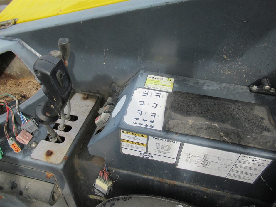 AMAZON BASICS Durable Foldable Metal Wire Dog Crate with Tray, Double Door