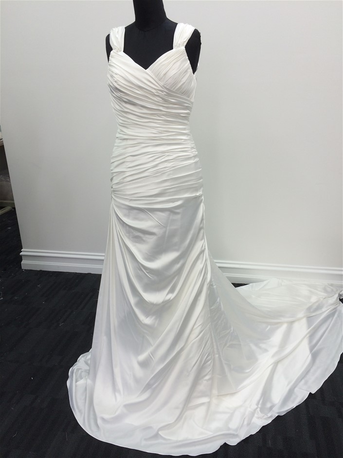 BRAND NEW! Bulk mixed bundle with 150+ items including 473ml spray bottles,