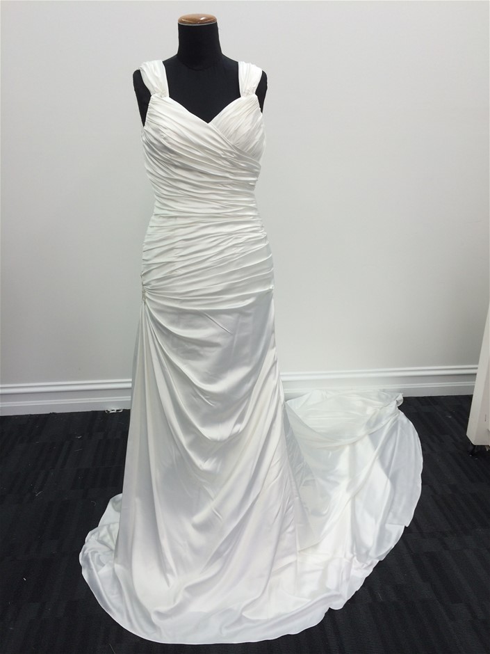 BRAND NEW! 400+ stationery items in one bundle! Includes wallets, erasers,