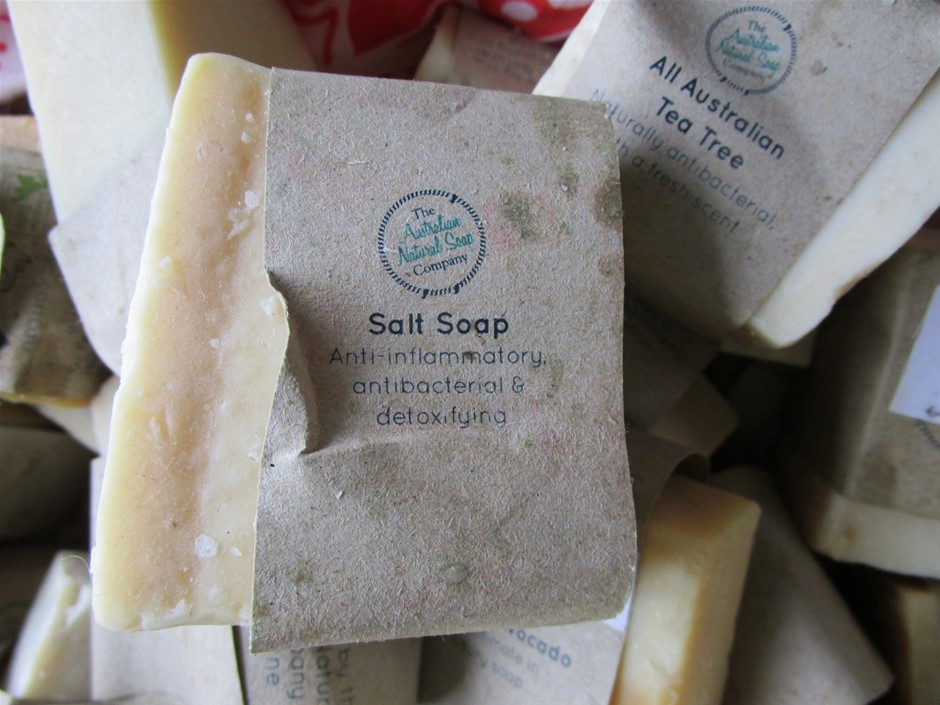 Vial full of Gold Leaf/Flake