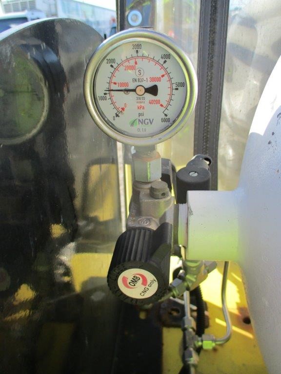 KAMBROOK Wide Slot Toaster, 2- Slice, White, Removable Crumb Tray.