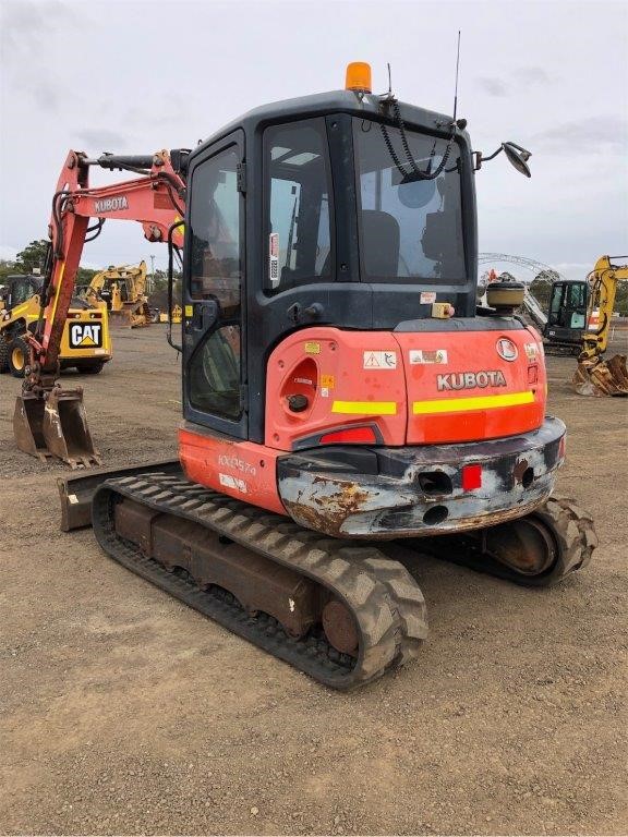 2 x SENSH Rubber Mallets, Incl: 350g and 450g.