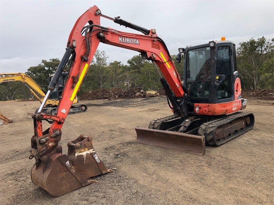 2 x 300pc E-Clip Assortment Sizes: 30pcs 1/16", 30pcs 1/8" 40pcs 3/16", 50p