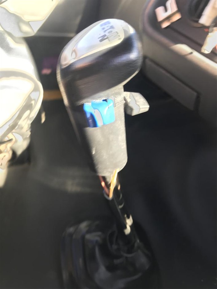 One 1.82 Ct Oval Yellow Sapphire Gemstone