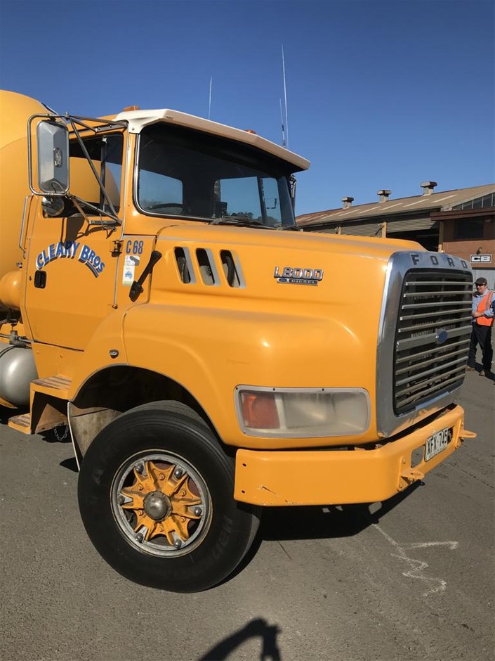 1.79 Ct Oval Citrine Gemstone