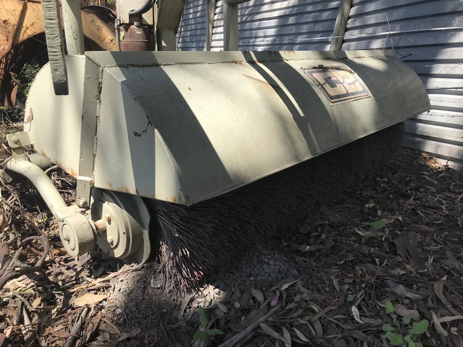 Quell Q2300LL Smoke Alarm, Photoelectric, 240V, Long Life with 9V Lithium B