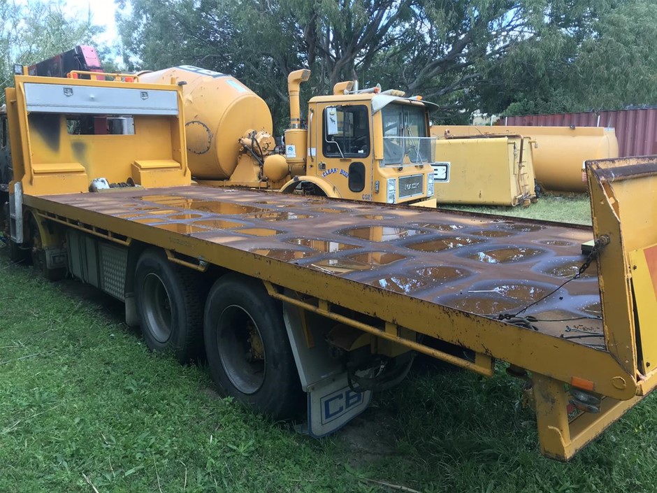 GOURMIA Double Decker Dual Basket Air Fryer with Smart Finish, Sync Cook, &