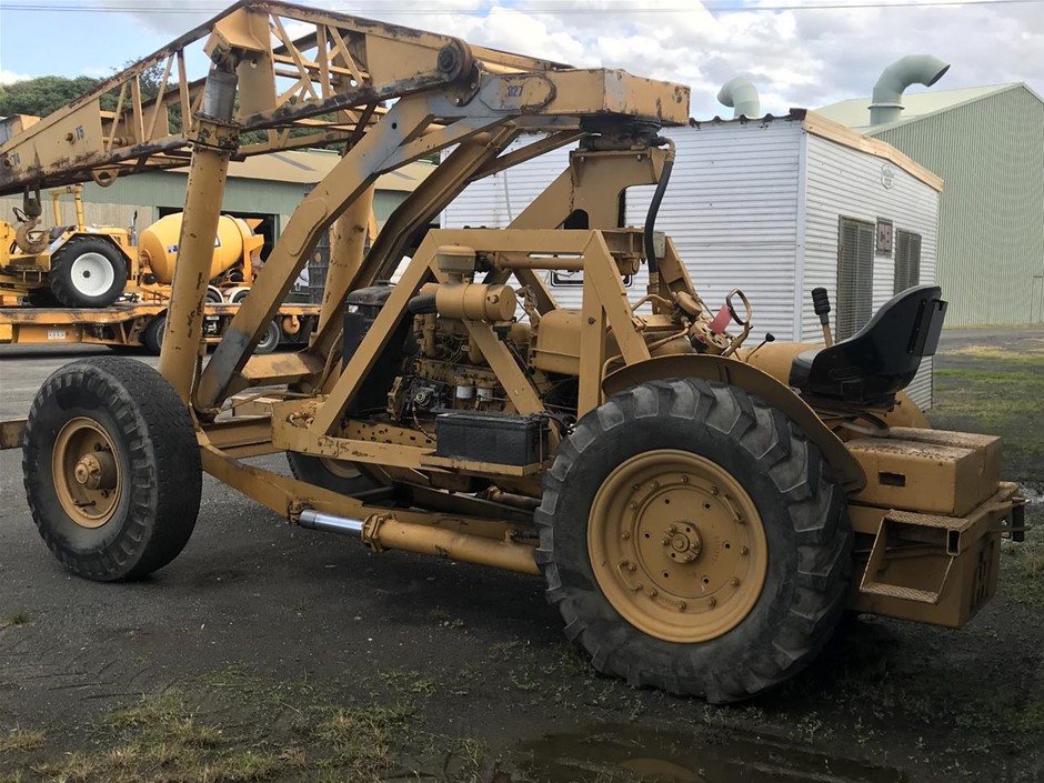 RACHAEL Ray Hard Enamel Aluminum Nonstick Skillet, 12-1/2", Marine Blue