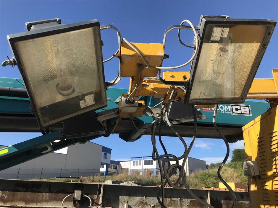 WYZE CAM v4, 2K HD Wi-Fi Smart Home Security Camera, Indoor/Outdoor Use, Pe