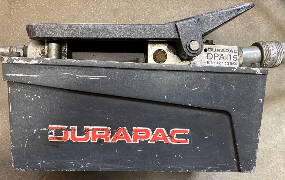 SAMSONITE Element XLT 2.0 Carry On Luggage, 56cm, Black. NB: minor use