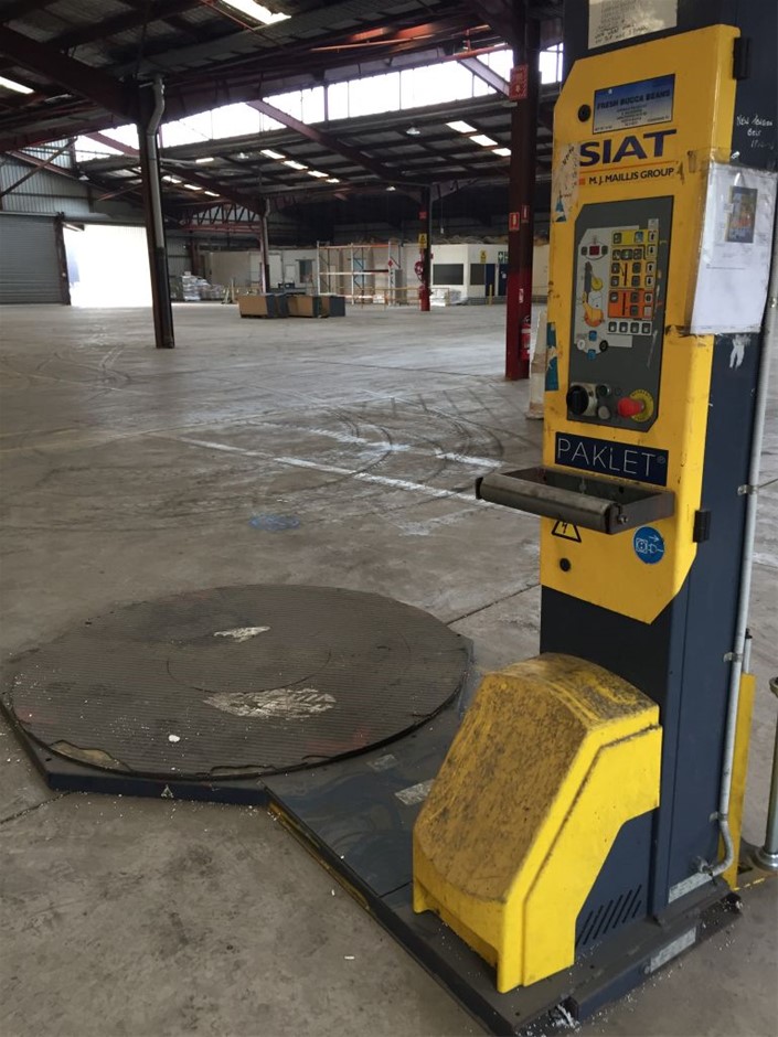 Vial full of Gold Leaf/Flake