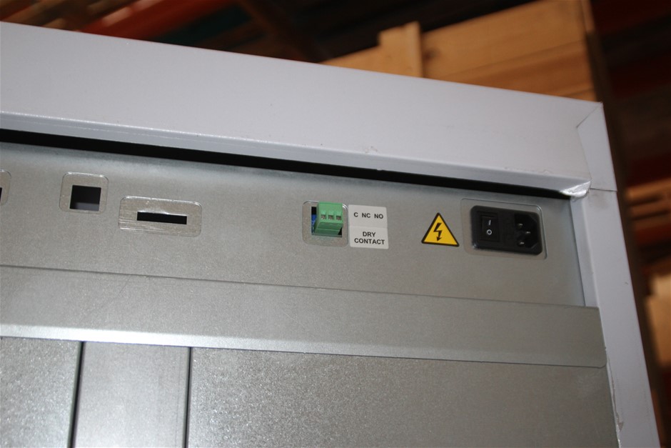 1/100 Scottdale x 2, 1 gram Valcumbi silver bars x 2 & 1 Kilo Copper Bar