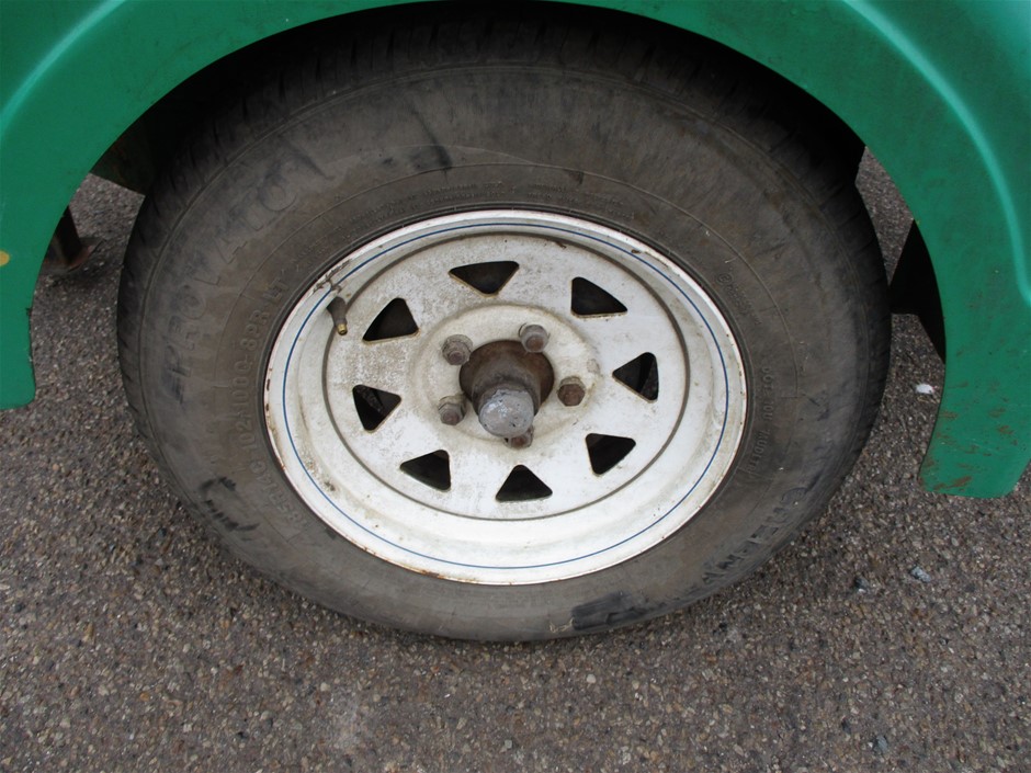 SodaStream Fizz&GO Carbonating Water Bottle, Double Walled Stainless Steel