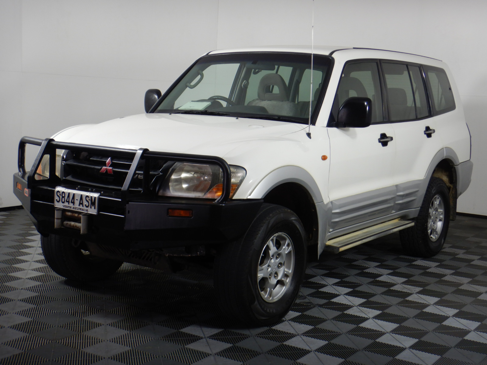 Assorted Crocs Jibbitz: Trendy Shoe Charms, Monochrome Black N White x Rugr