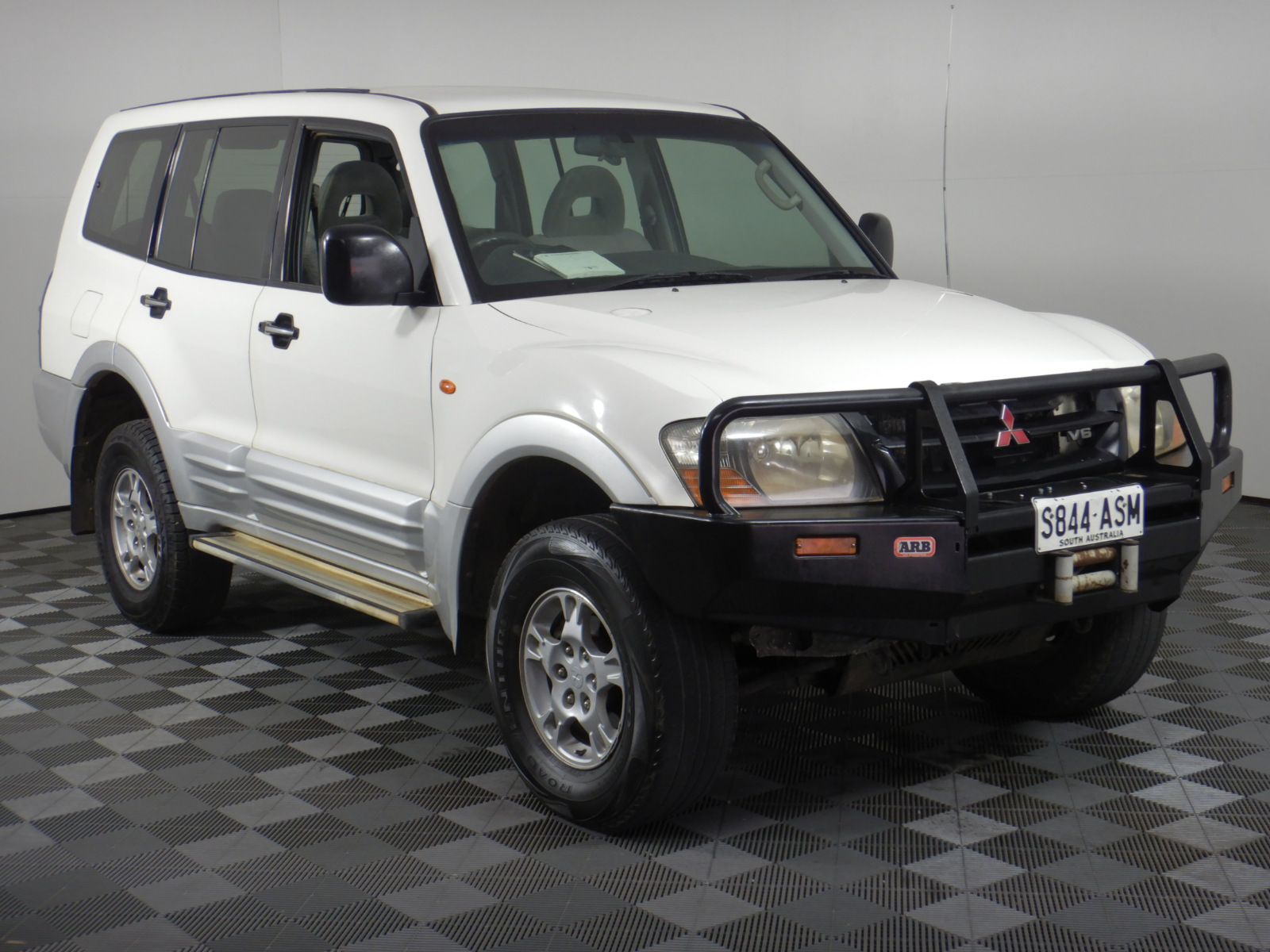 SESAME STREET Animated Peek-A-Boo Cookie Monster Plush Toy. NB: Not in orig