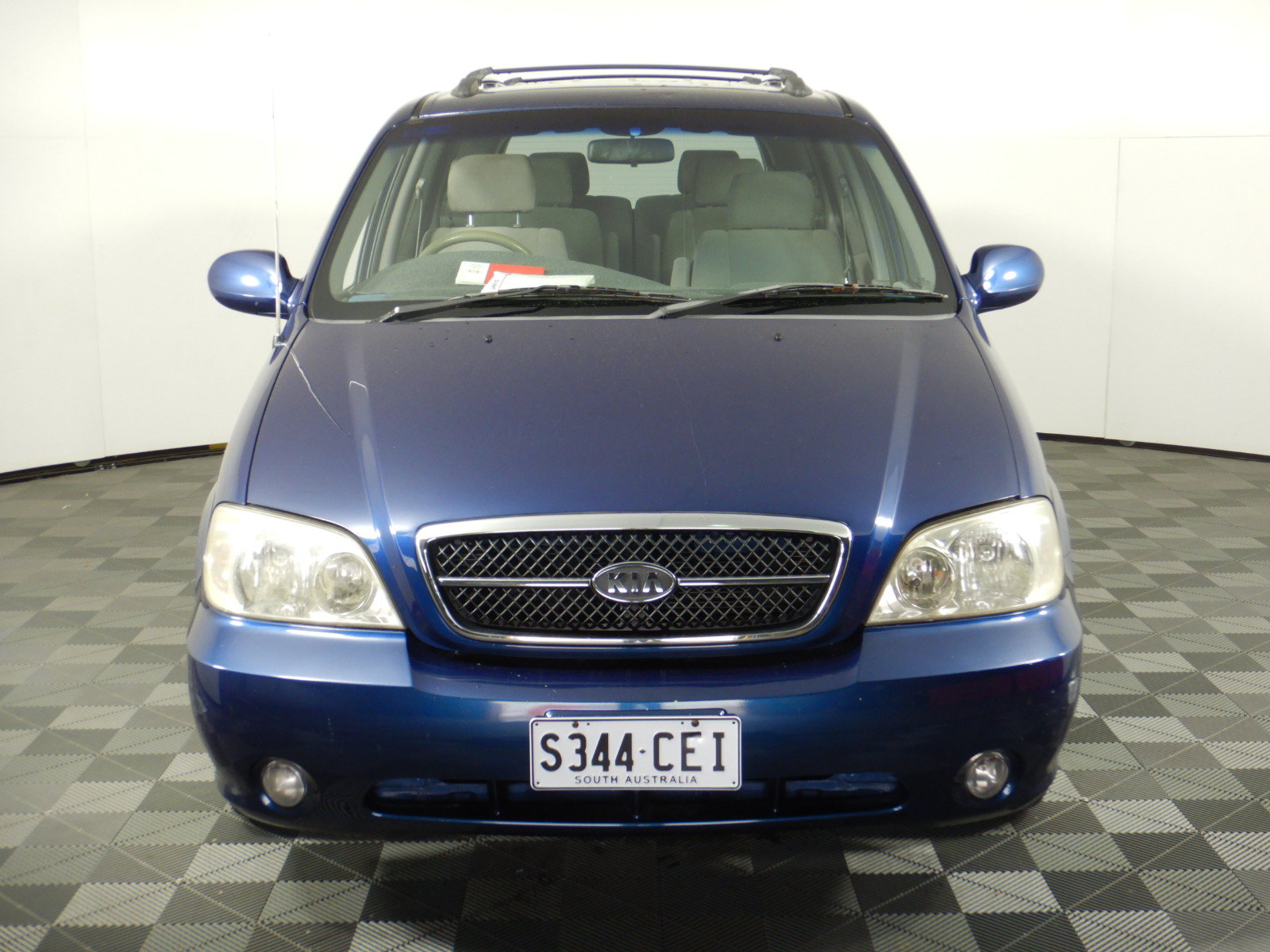 NINJA Slushi Professional Frozen Drink Maker, Model FS301ANZ.