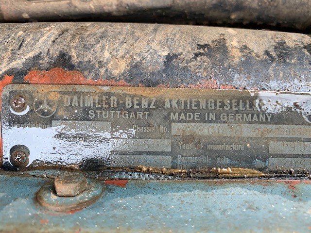 Box of 60pk U BY KOTEX Overnight Extra Regular Pads w/ Wings. N.B: Damaged