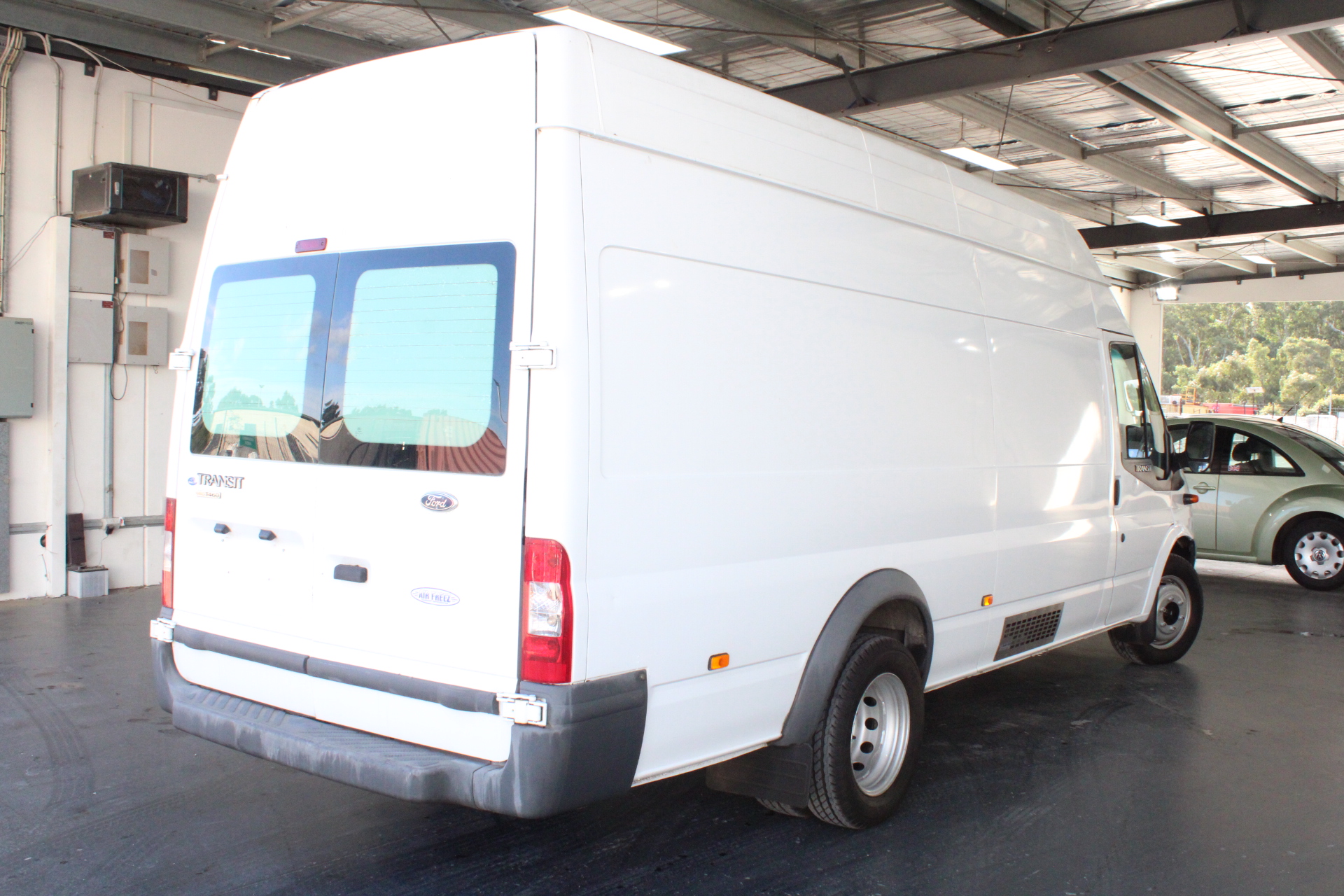 WHISKAS Vitabites Chicken and Rabbit Flavour Dry Cat Food, 6.5kg. NB: Damag