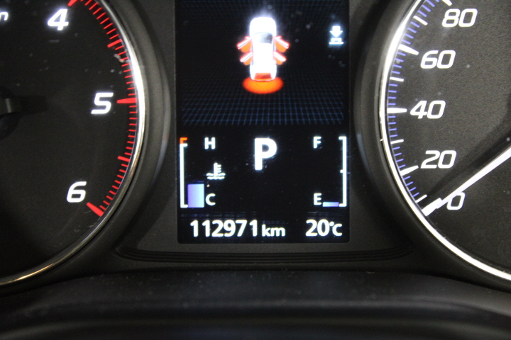 2 x SWIFFER Sweep and Mop Deluxe Starter Kit. NB: Not in original packaging