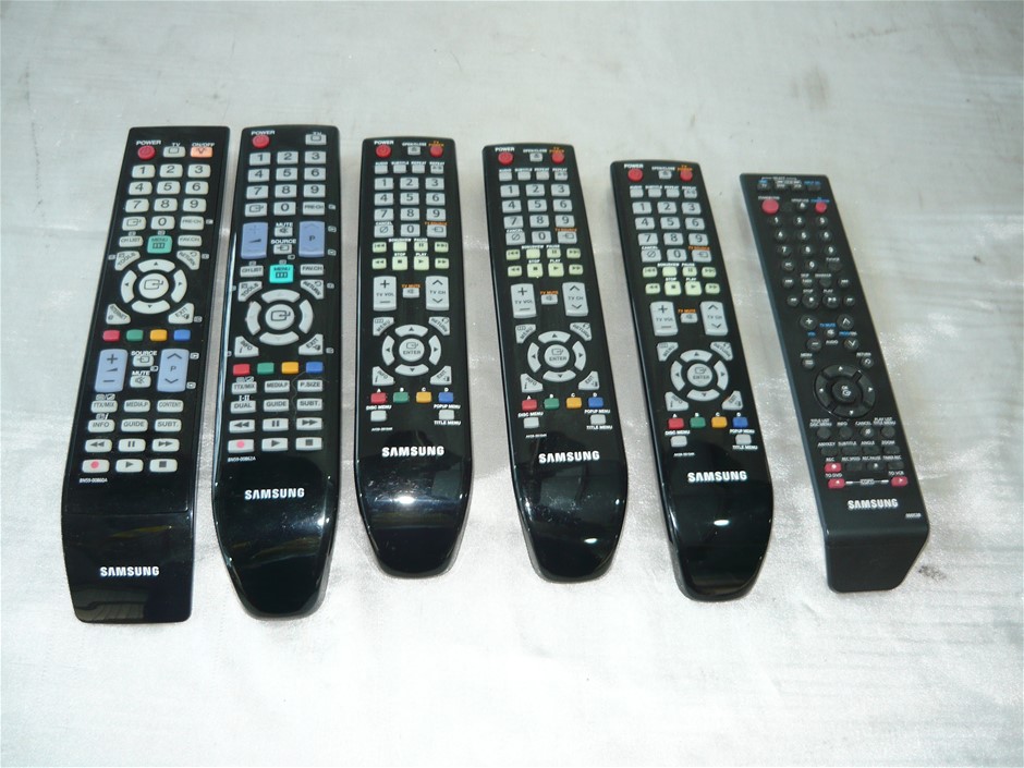 Silver Finish Foldable Rack. 3 Tier. Dimensions: 288mm D x 330mm W x 816mm