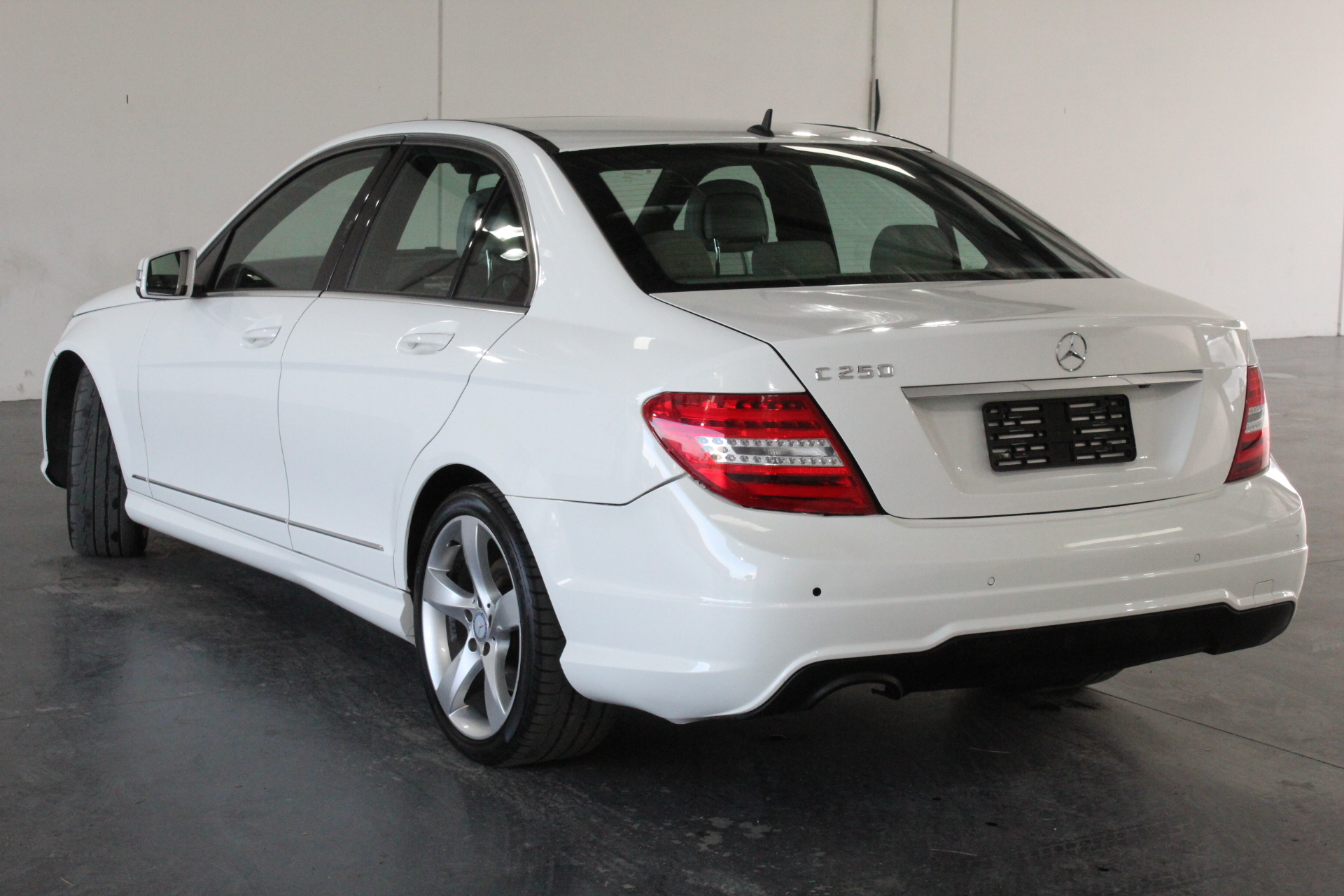 2 x CATERING ESSENTIALS 15 Full Size Deep Steam Table Pans 49.7x29.5x8.1cm.