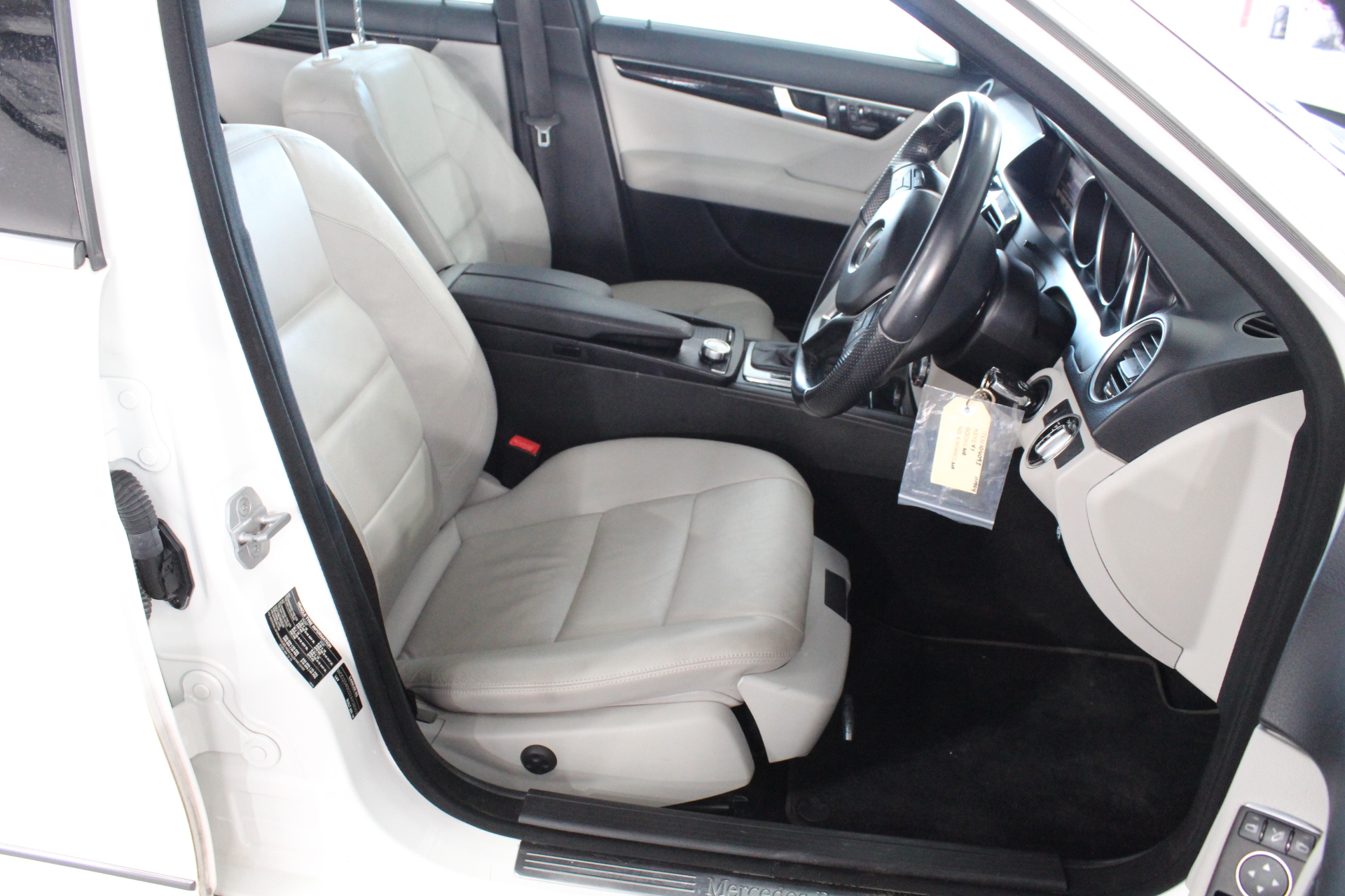 HUDSON LIVING Studio 6 LED Pendant Light,  E27, Black.