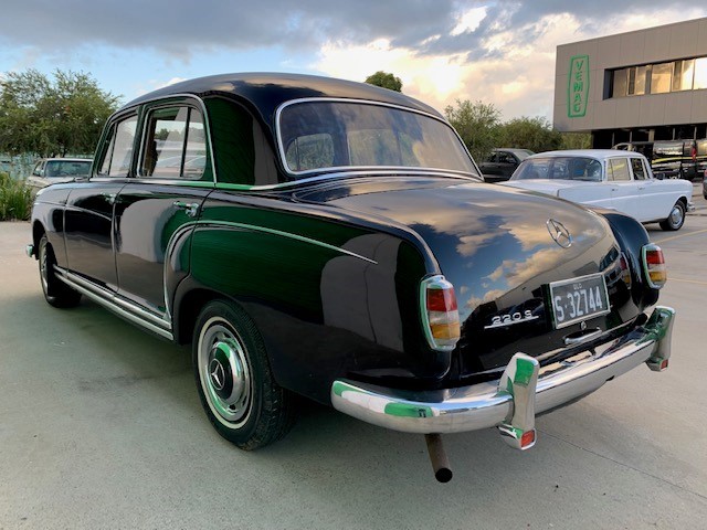 Men's Rectangle Luxury Wrist Watch Quartz Sports Luminous Quartz Watch