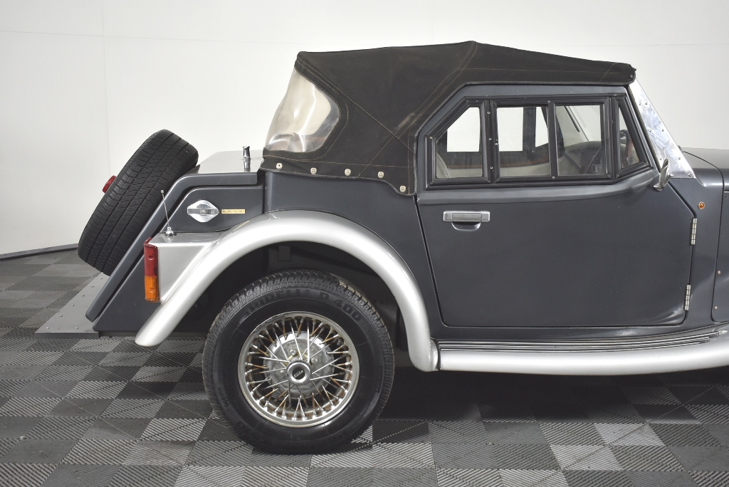 Upside Down Prosecco NV (6x 750mL).