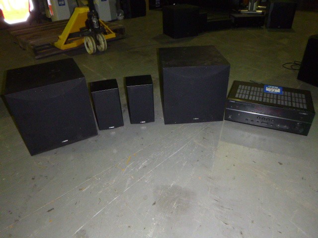 Circle of Friends Pink Moscato Slimline Cans NV (24x 250mL) Limestone Coast