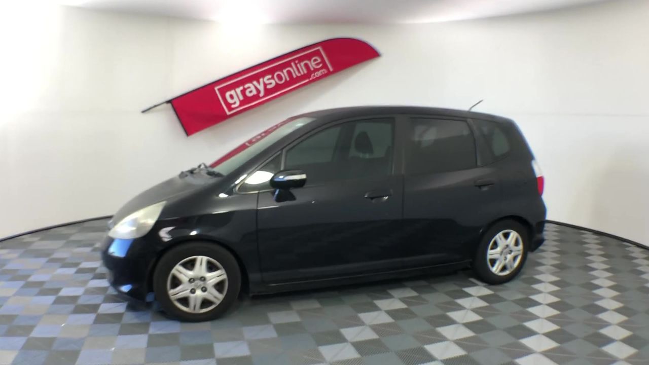 Duchesse De Paris Brut Blanc De Blancs NV (6x 750mL), France.