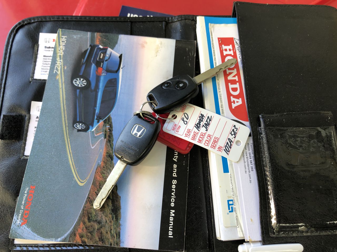 Jules Roy Pinot Noir 2024 (6x 750mL), France.