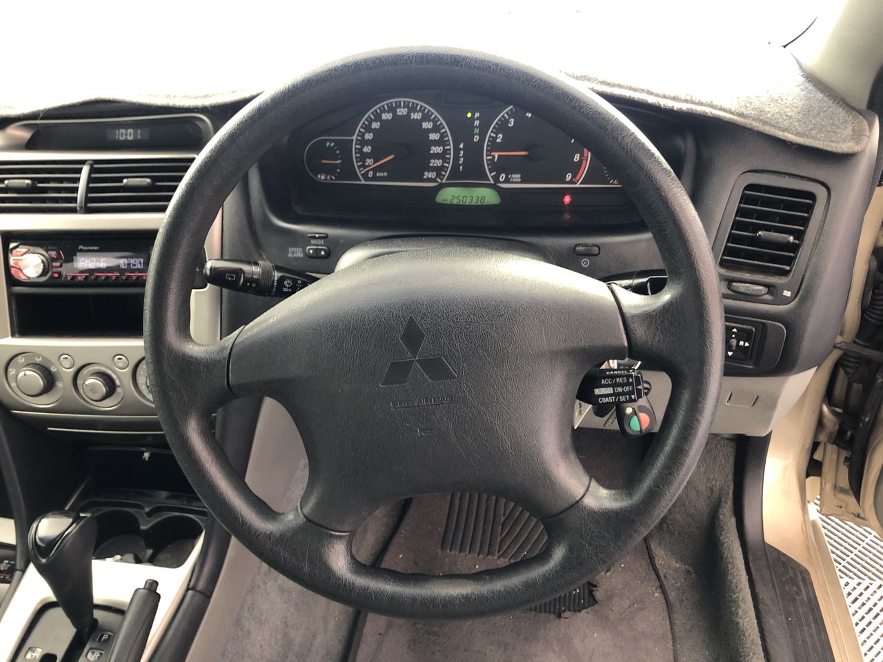 Baroque Pearls & Large Lobster Clasp Gold Plated Bracelet