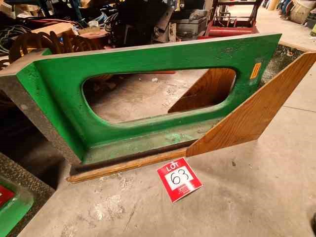 By The Vineyard Mixed Pack Pinot Grigio & Chardonnay (12x 750mL). SEA.