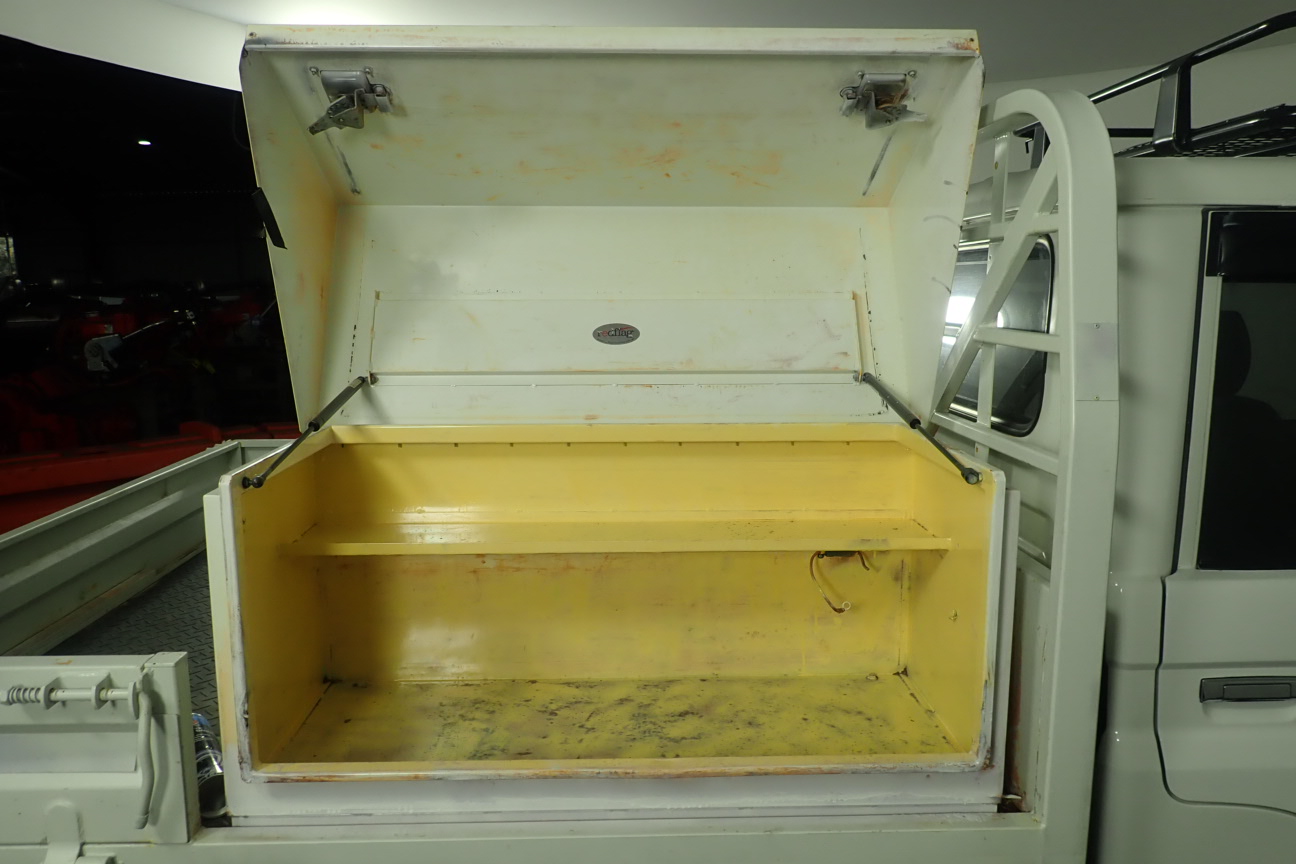 Wolf Blass Yellow Label Cabernet Sauvignon 2021 (6x 750mL).