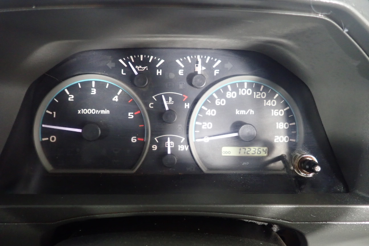 Wolf Blass Yellow Label Sauvignon Blanc  (6x 750mL).Current Vintage Release