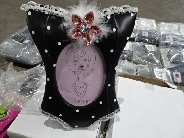 The Bowler Cleanskin Moscato 2024 (12x 750mL) SA