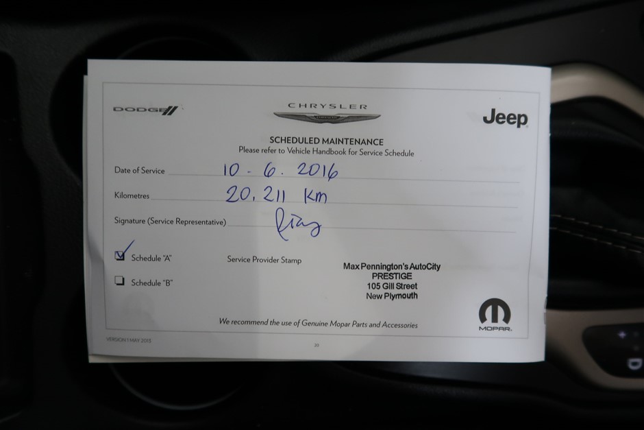 St Huberts The Stag Pinot Grigio (6x 750mL).