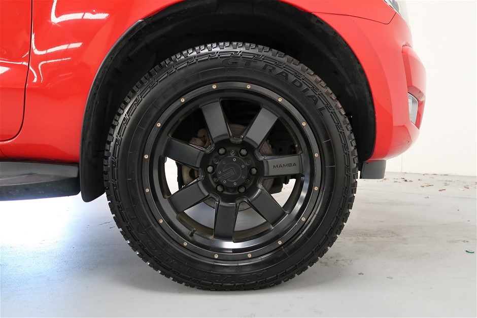 Designer Simulated Diamond Cluster Band Ring in Silver - US Size 8