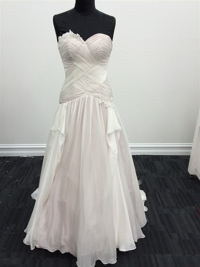 18K Gold-Filled Cross & Flower Bracelet with Simulated Diamonds - 17.8cm