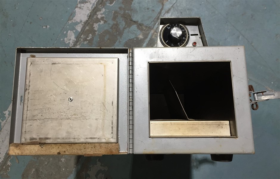 Aussarone Vine Dried Shiraz 2022 (6x 750mL) SA