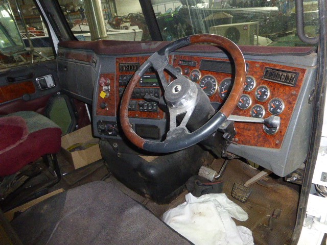 Wolf Blass Yellow Label Chardonnay (6x 750mL). SA