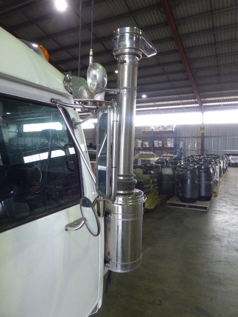 Wolf Blass Yellow Label Shiraz (6x 750mL). SA