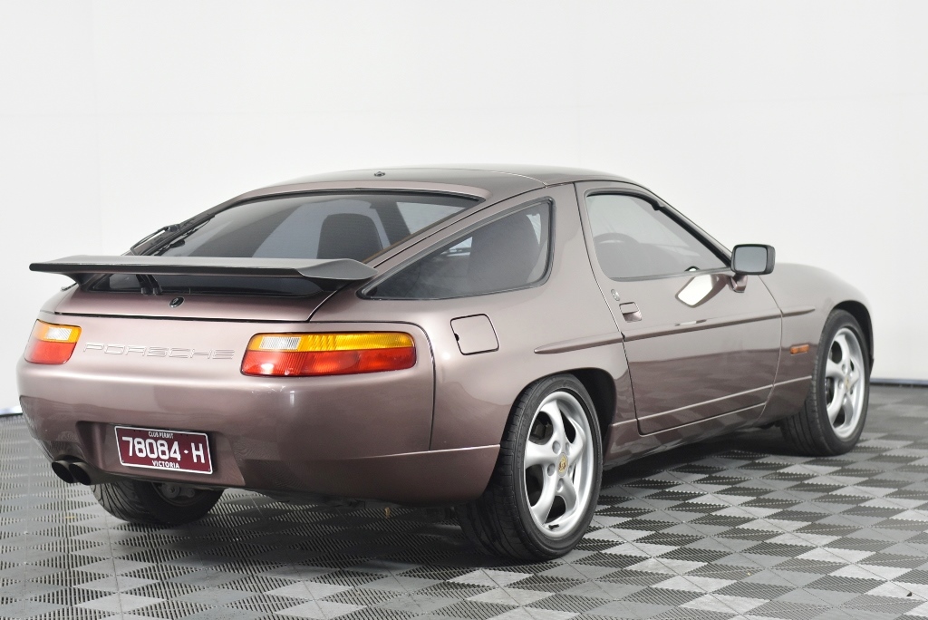 Pierre Delize Blanc De Blancs Brut NV (6x 750mL), France.