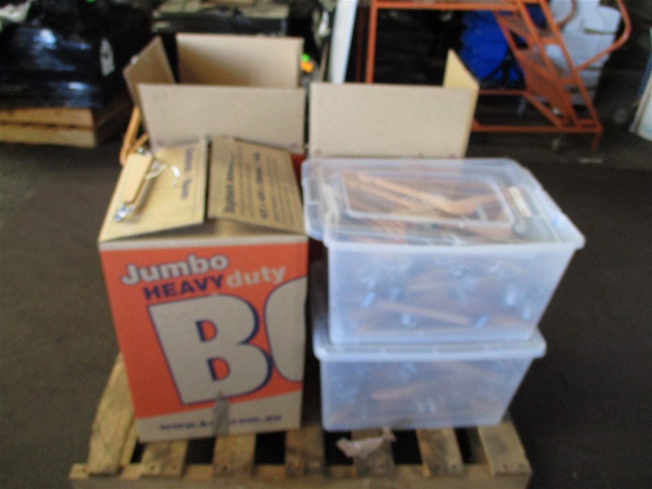 BOSCH Manual Garden Lawn Mower  AHM 38G, 38cm Cutting Width, Grass Catcher