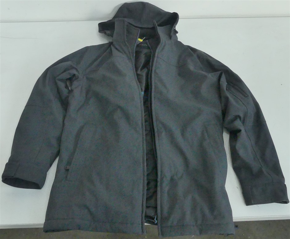 20 Packs of 1000 x VOREL Staples 4mm.